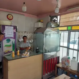 عکس فلافل احمد در محله وادی السلام قم 2