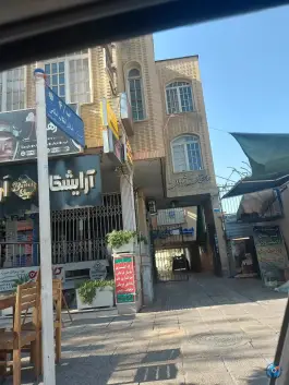 ساختمان شایان در محله سینما سعدی شیراز