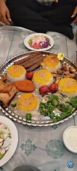 عکس رستوران و سفره خانه سنتی خان در محله شهید رجایی شیراز 2