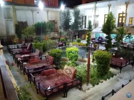 عکس کافه رستوران خانه تاریخی یزدان پناه در محله باجک قم 7