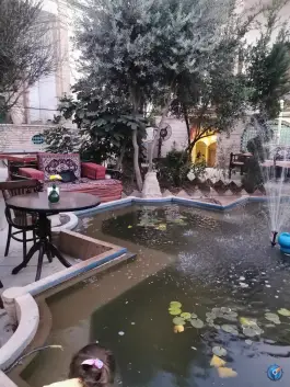 عکس کافه رستوران خانه تاریخی یزدان پناه در محله باجک قم 8