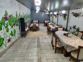 رستوران بزرگ ۳۳ پل در محله نقش جهان اصفهان