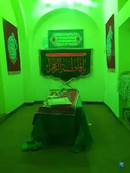 عکس مقبره پیر پینه دوز در محله جوباره اصفهان 2