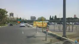 پارکینگ بیمارستان میلاد در محله کوی نصر تهران