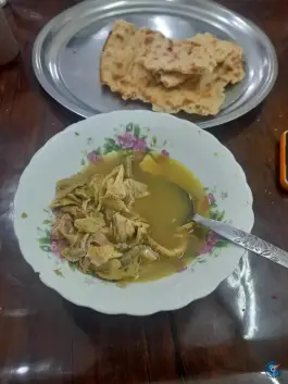 سیرابی فروشی گل حسینی در محله پامنار قم