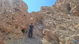 عکس قلعه باستانی قیز قلعه سی قم 2