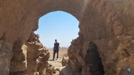 عکس قلعه باستانی قیز قلعه سی قم 4