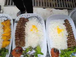 تهیه غذا و جگرکی ایلیا در خرم آباد