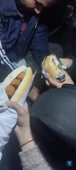 عکس اَموری فلافل در محله قالیشویی شیراز 2
