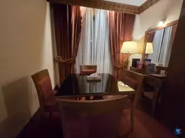 عکس هتل زندیه در محله بهارستان شیراز 6