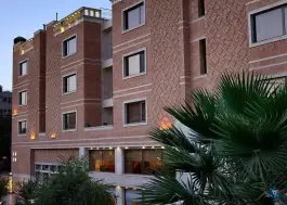 عکس هتل زندیه در محله بهارستان شیراز 9