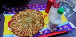 فست فود آقاجون در محله هنرستان قم