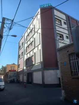 عکس هتل ایرانا در محله قم نو 2