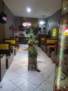عکس های فست فود آقای خاص در محله طبرسی شمالی مشهد