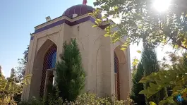 عکس مقبره شهدای گمنام دانشکده علوم قرآنی، محله مهدی آباد، شیراز 1