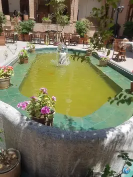 عکس عمارت ملوکانه در محله فردوسی تهران 3