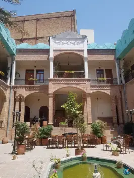 عکس عمارت ملوکانه در محله فردوسی تهران 8