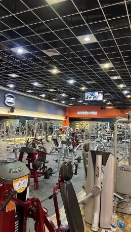 باشگاه ورزشی انرژی پلاس در هفت تیر ۸ مشهد