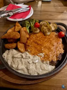 عکس فست فود کرنوپیچ در بلوار دانشگاه یزد 4