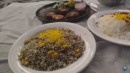 عکس باغ رستوران گذرخان در خاکفرج قم 9