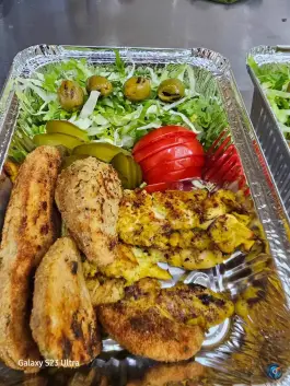 عکس فست فود یزد ویچ در محله بنیاد قم 4