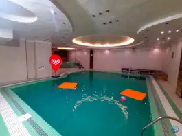 عکس استخر هتل ملل در محله نیروگاه قم 6