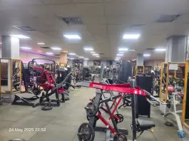 عکس باشگاه بدنسازی کما در محله آزادگان شیراز 3