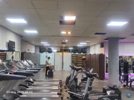 عکس باشگاه بدنسازی کما در محله آزادگان شیراز 8