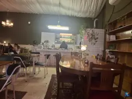 عکس سفره خانه حیات خانه در محله چرخاب اصفهان 6