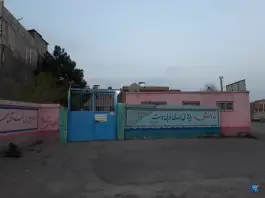عکس مدرسه میرزاییه «دبستان» در محله قلعه عموحسین قم 6