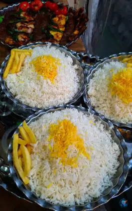 عکس کافه رستوران یسنا در محله دینکان شیراز 3