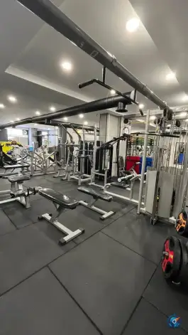 عکس باشگاه بدنسازی گلدن راک در محله کلاهدوز شیراز 6