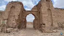 عکس کاروانسرای سنگی علی آباد قم 3