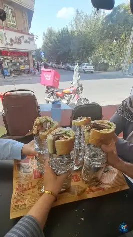عکس فست فود بمب اژدر زاپاتا در تهرانسر شمالی تهران 3