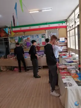 عکس دبیرستان شاهد ایثار در هزارجریب اصفهان 4