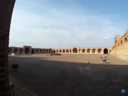 عکس کاروانسرای دیر گچین در قم 4