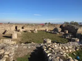 عکس عمارت خسرو قصر شیرین 8