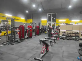 عکس باشگاه بدنسازی رامان در محله شارق شرقی تهران 10