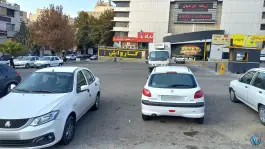 پارکینگ مجموعه اریکه ایرانیان، محله درختی تهران