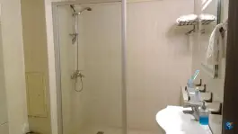 عکس هتل رودکی، محله شیخ هادی تهران 4