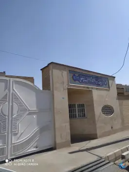 عکس دبیرستان دخترانه نمونه دولتی نفیسه فاضلی در محله شیخ آباد قم 1