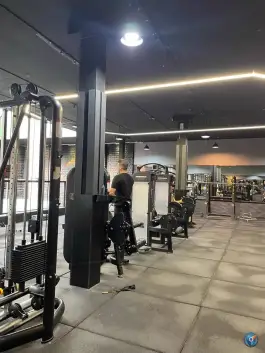 عکس مجموعه ورزشی باشگاه تختی در محله نیروگاه قم 2