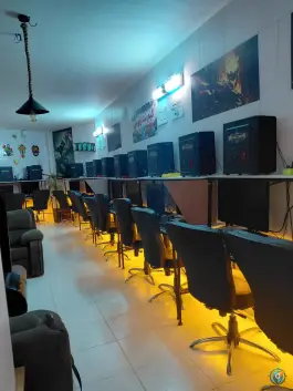عکس گیم نت زئوس در محله تیران اصفهان 2