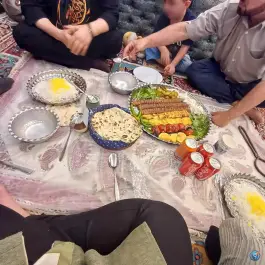 عکس سفره خانه سنتی باغ صبا در زنبیل آباد قم 10