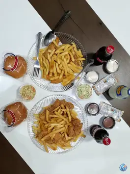 عکس فست فود سیکاس در هشت بهشت شرقی اصفهان 2