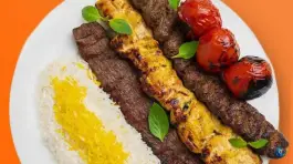 عکس تهیه غذا ثامن در بلوار خلیج فارس قم 6