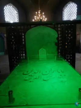 مقبره بابا رکن الدین در محله آزادگان اصفهان