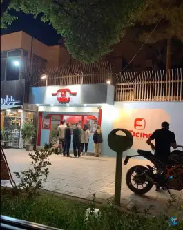 پیتزا فوچینا در محله هزارجریب اصفهان