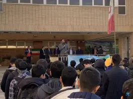 عکس دبیرستان پسرانه شاهد صارمیه در محله ملاصدرا اصفهان 5