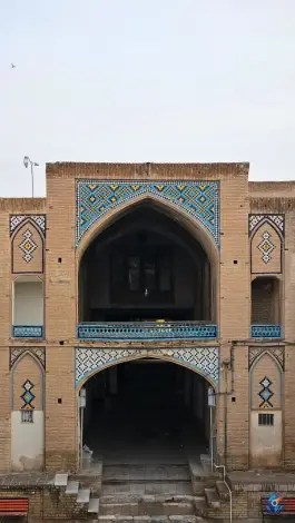 کاروانسرای گمرک، محله بهارستان شیراز